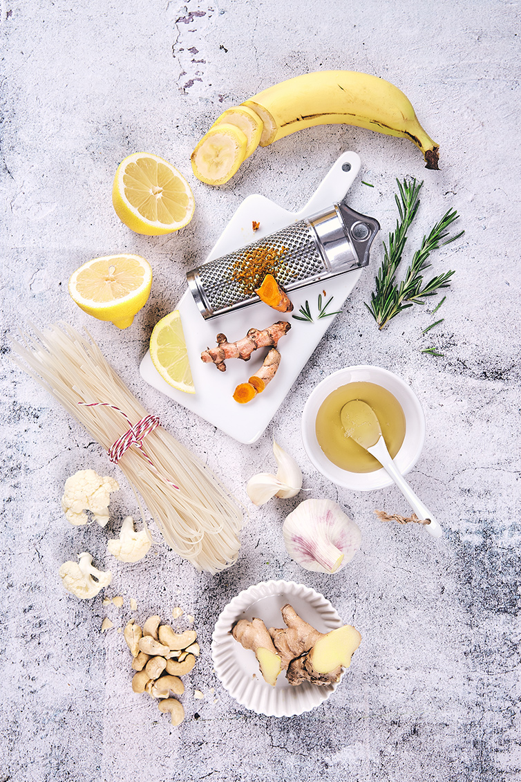 IMG_LivingAtHome+Holly_foodboard_gelb